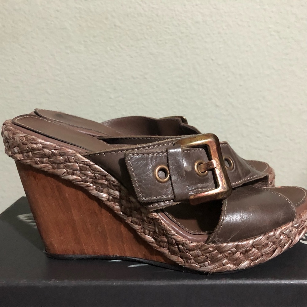 Shoes - Picture 5 of 8